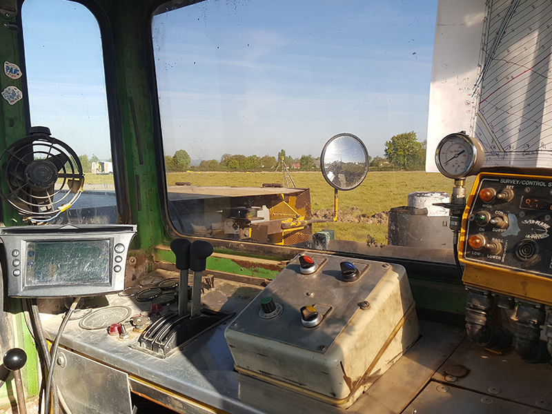 Machine de drainage agricole Cher (18)